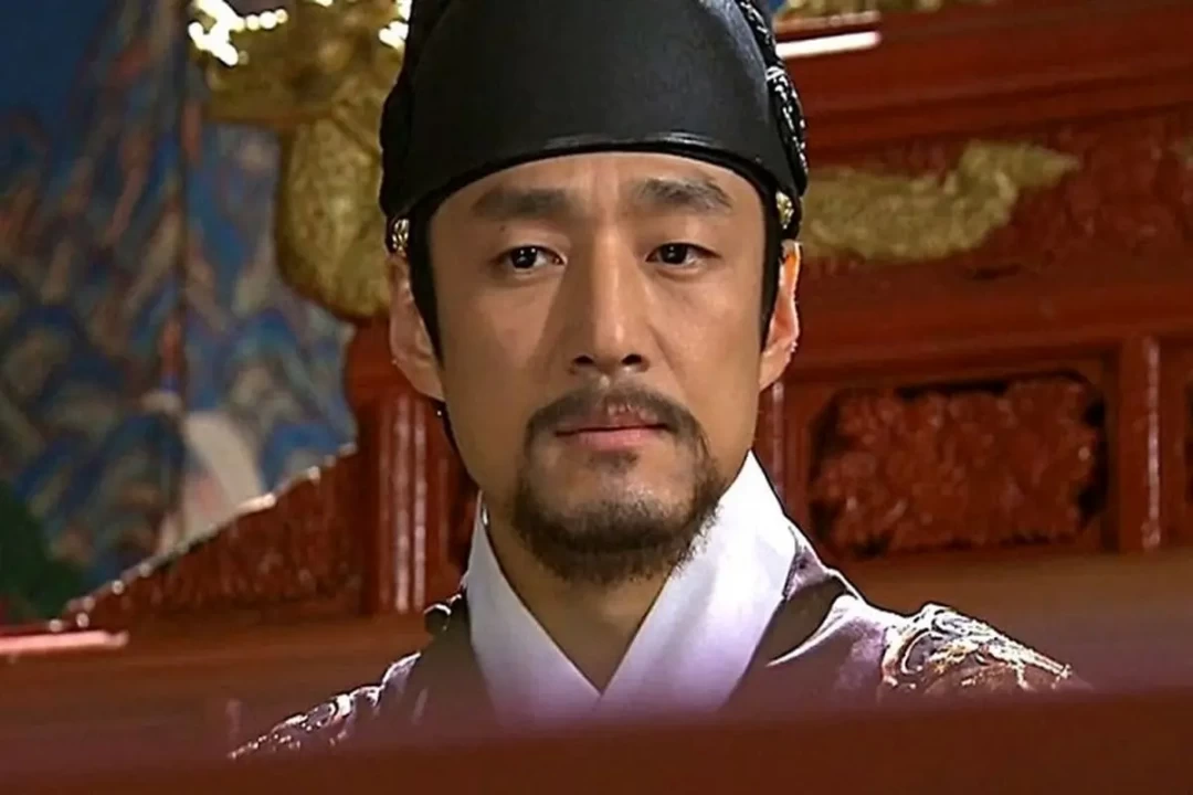 چهره جوان امپراتور سومجونگ در ۵۲ سالگی+ عکس