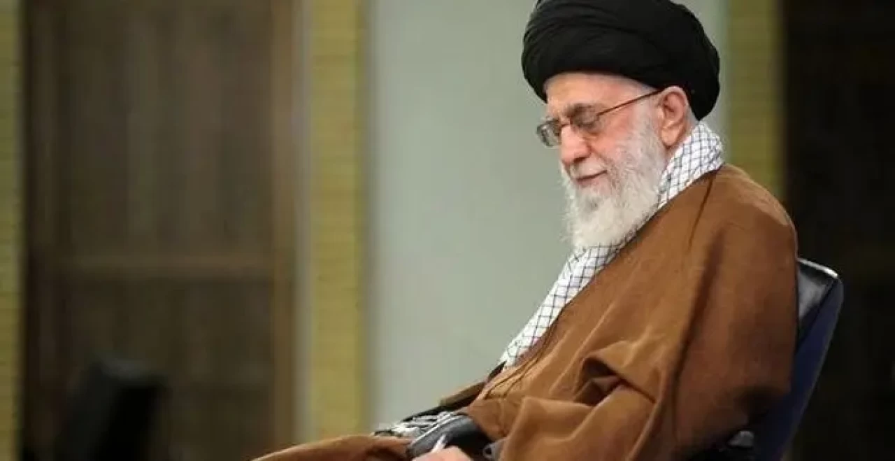 رهبر معظم انقلاب: آقایان نامزدها در مباحثات خود از اظهارات دشمن شادکن پرهیز کنند/ قوه قضاییه باید با شجاعت و بدون ملاحظه عدالت را اجرا کند