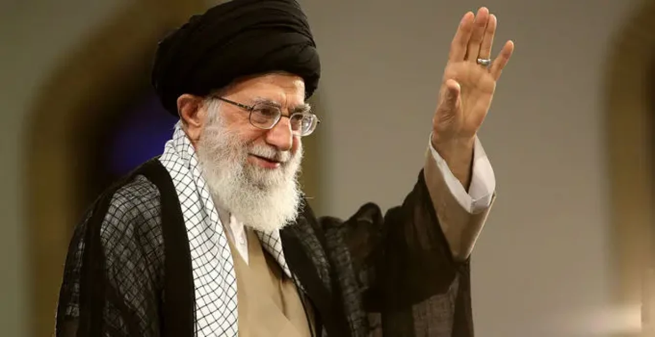 دیدار رهبر انقلاب با خانواده شهید مسیحی در آستانه سال نو میلادی + فیلم