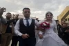 برگزاری مراسم عروسی وسط جنگ و بمباران اسرائیلی‌ها + فیلم